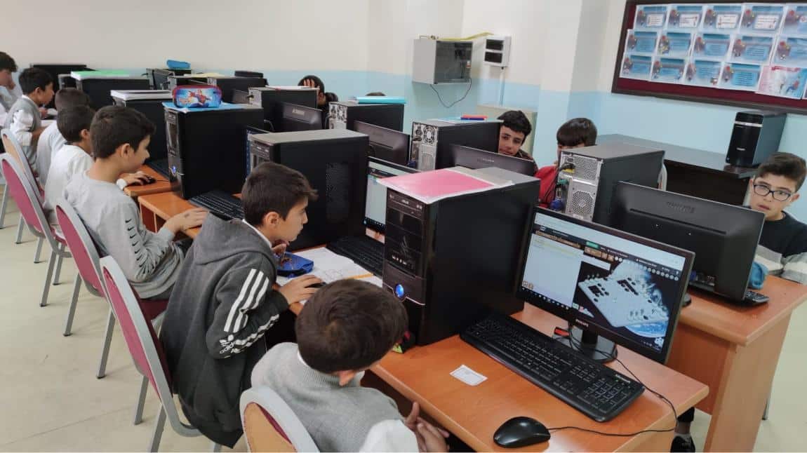 Okulumuzda Avrupa Kod Haftası (Europe Codeweek) Etkinlikleri Yapıldı