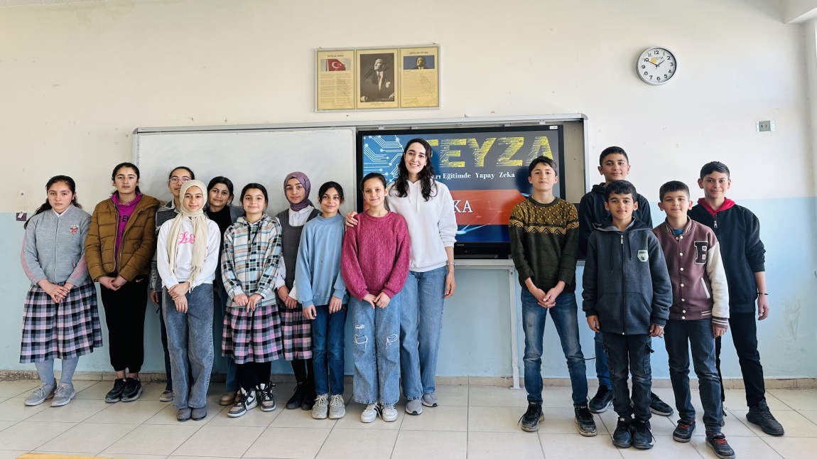 Okulumuzda FEYZA Projesi Kapsamında Öğrencilerimize Yönelik Yapay Zeka Kursu Başladı